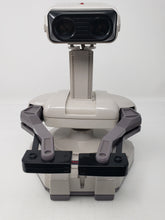 Charger l&#39;image dans la galerie, ROB the Robot - Nintendo Nes

