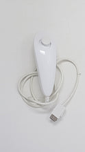 Charger l'image dans la galerie, Manette Wii Nunchuck Blanche - Nintendo Wii
